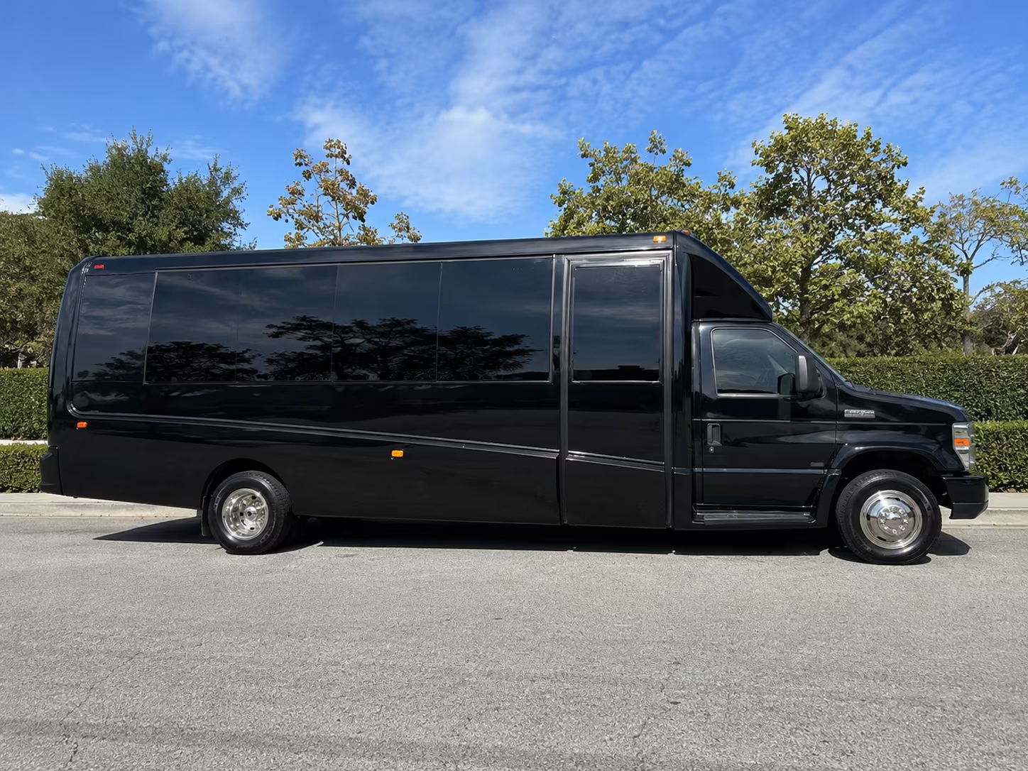 sterling heights hospital and campus shuttle bus rentals